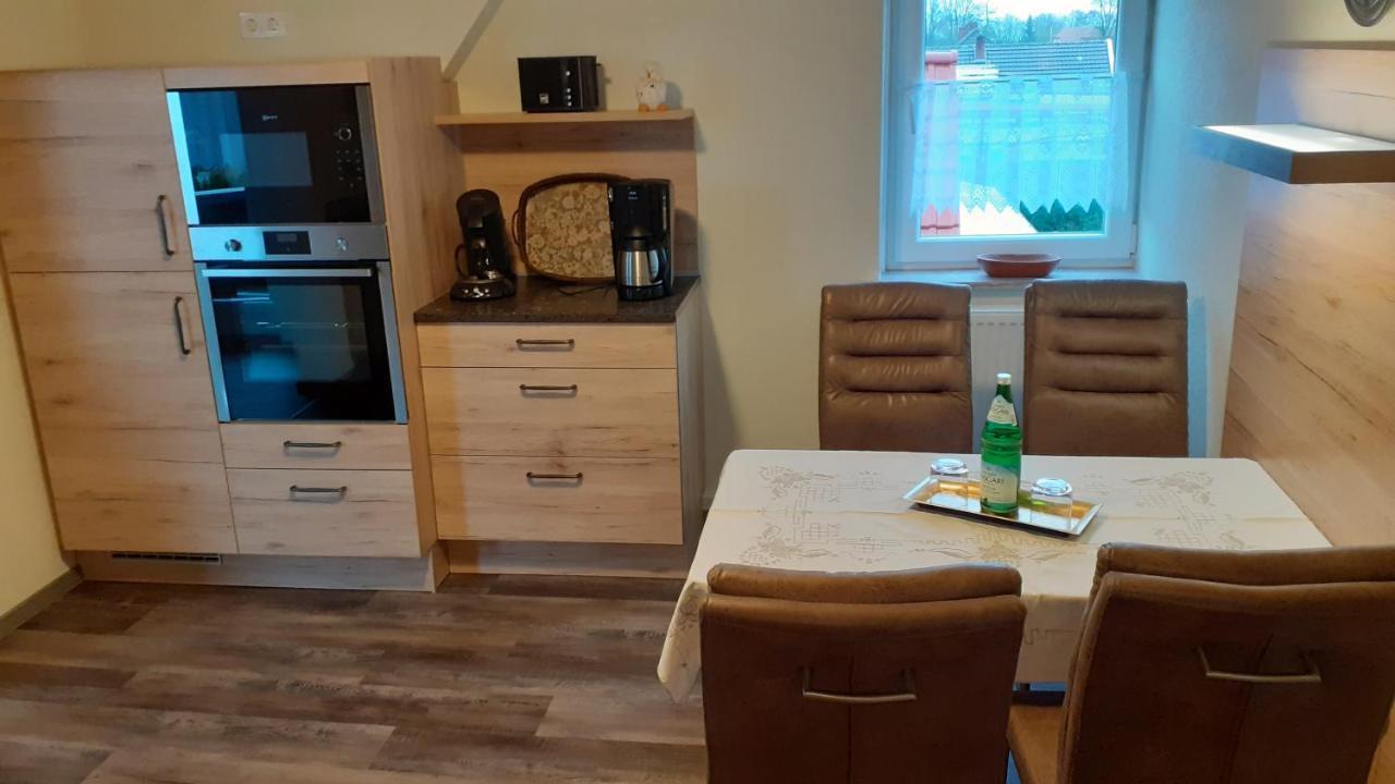 Familienurlaub In Ostfriesland Fuer Max 7 Pers In 2 Wohnungen, Auch Einzeln Wohnungen Utarp Extérieur photo
