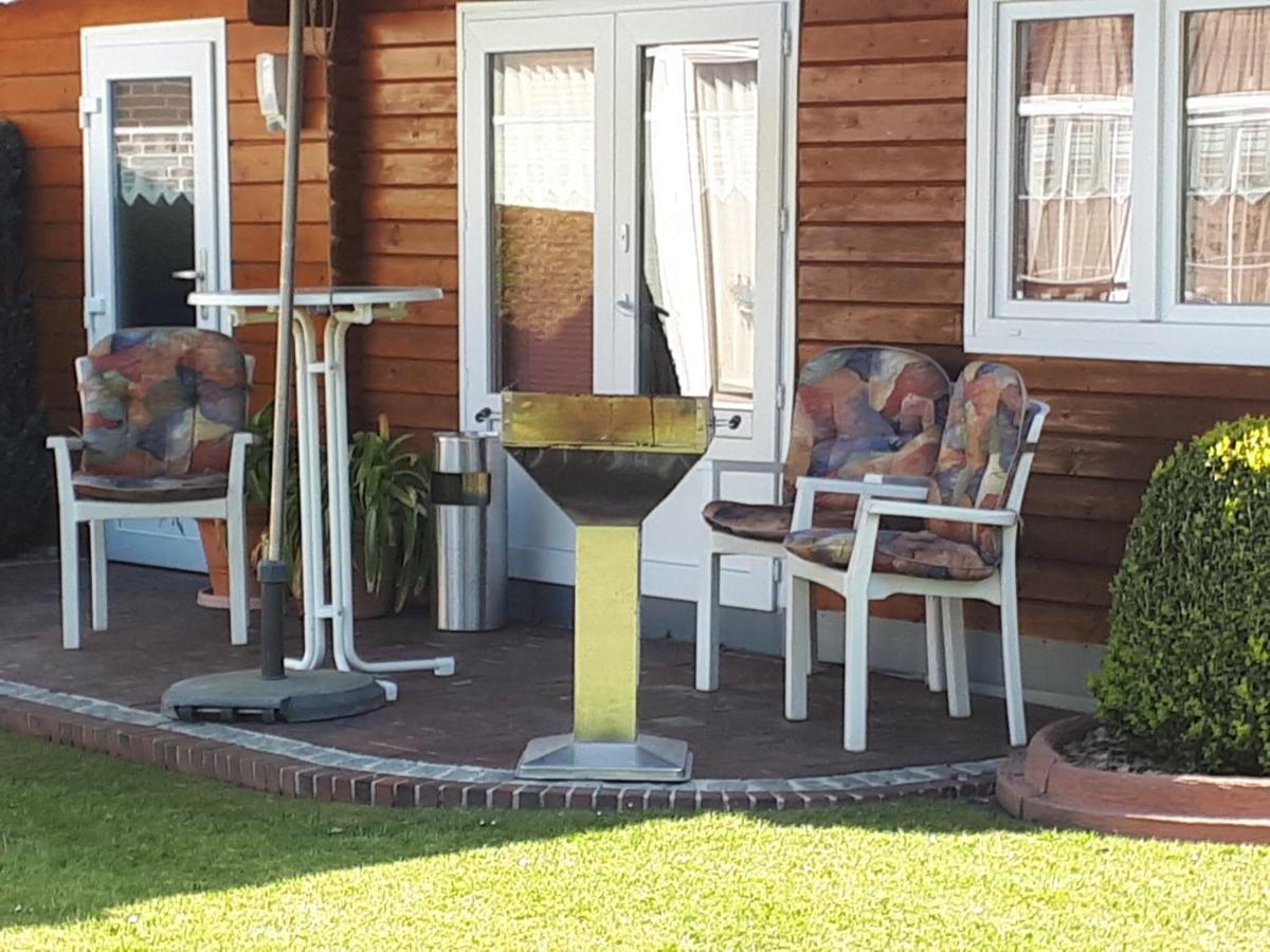 Familienurlaub In Ostfriesland Fuer Max 7 Pers In 2 Wohnungen, Auch Einzeln Wohnungen Utarp Extérieur photo
